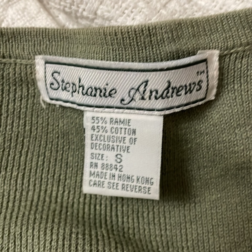 Sweater - Picture 5 of 5